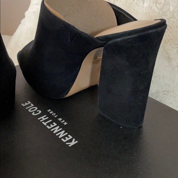 Kenneth Cole Mules - Picture 4 of 9
